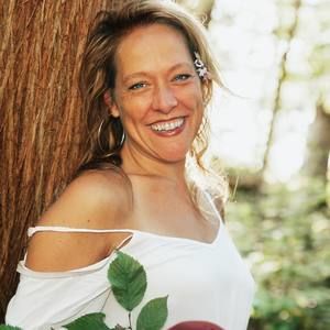 Meet your Posher, Shanti